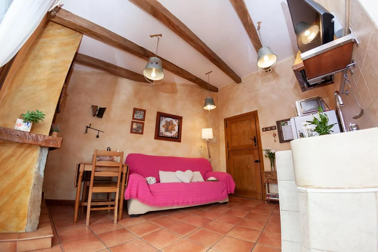 Casas Rurales Picachico Laroya Country house