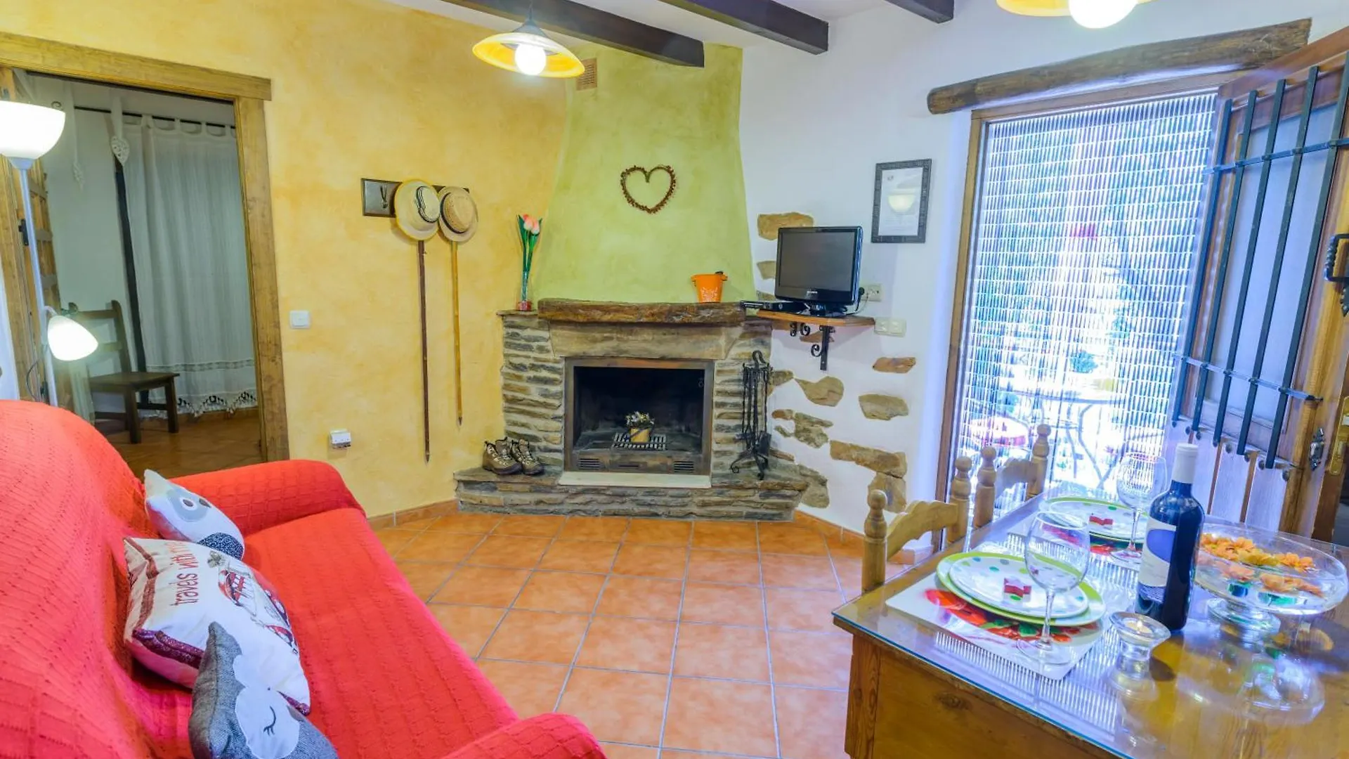 Casas Rurales Picachico Laroya