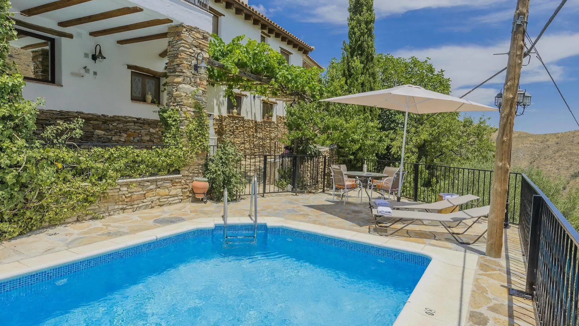 Casas Rurales Picachico Laroya Country house